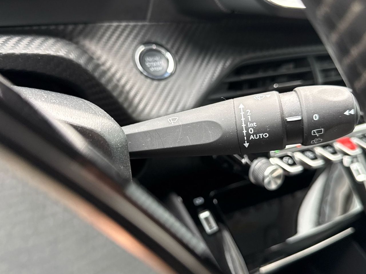 Peugeot 2008 PureTech 130 S&S Allure Pack 96 kW (130 CV) - foto 26