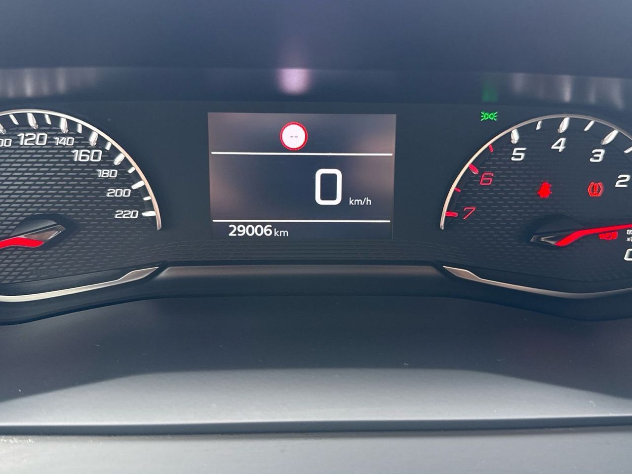 Peugeot 2008 PureTech 100 S&S Allure 75 kW (100 CV) - foto 10