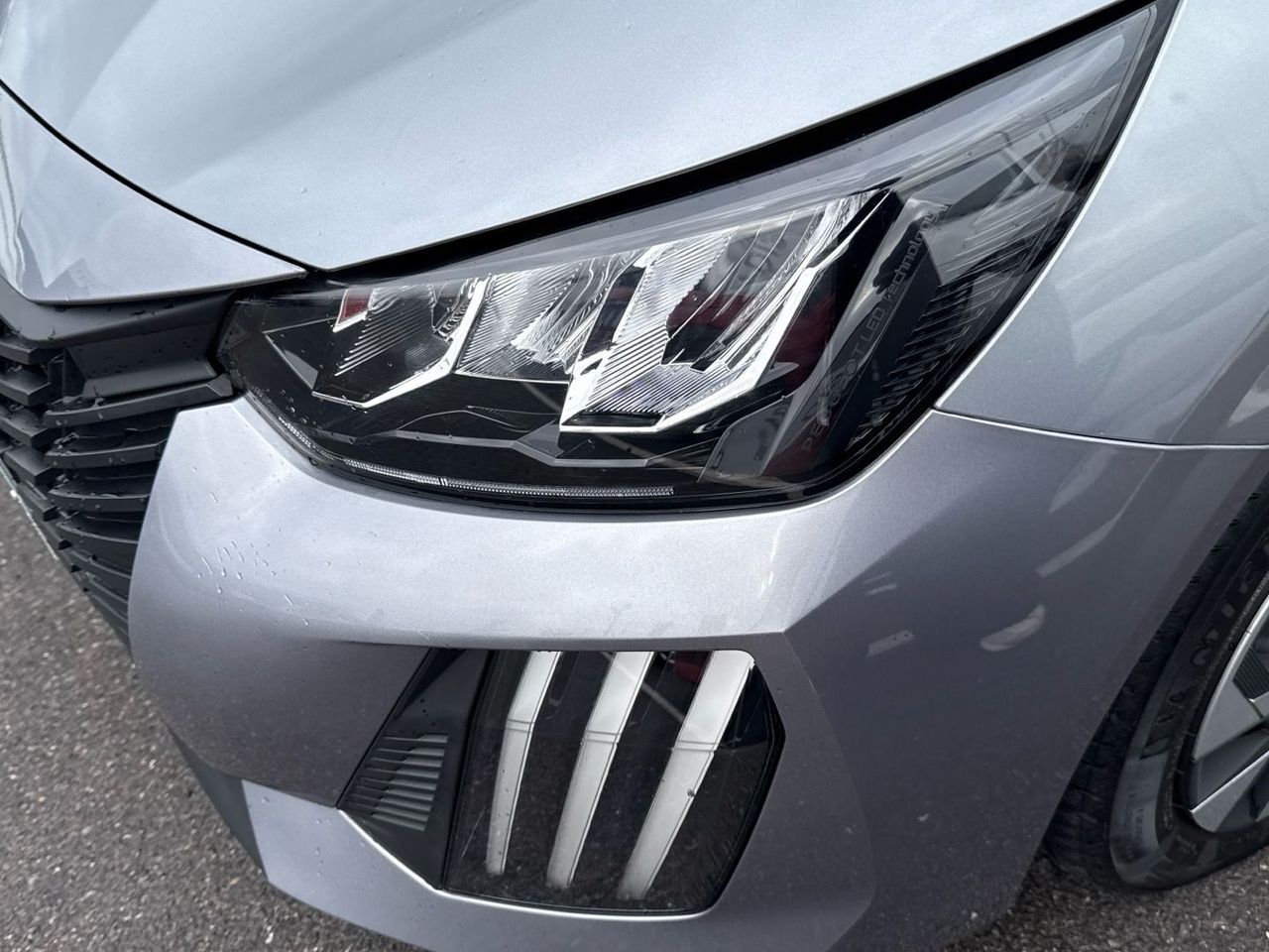 Peugeot 208 PureTech 100 Active 75 kW (100 CV) - foto 16