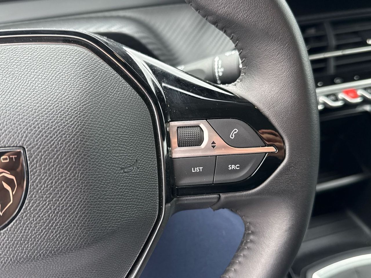 Peugeot 208 PureTech 100 Active 75 kW (100 CV) - foto 24