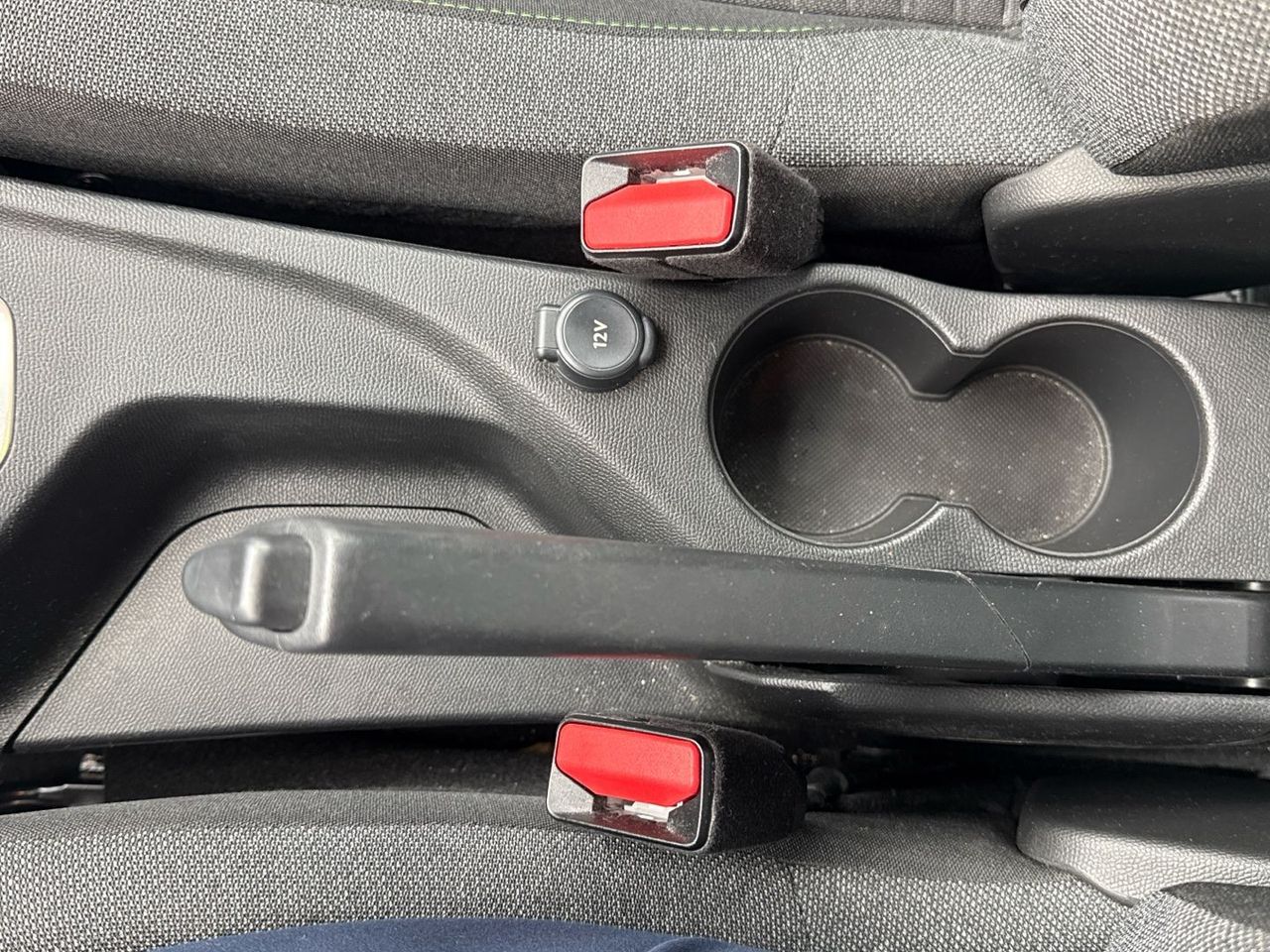 Peugeot 208 PureTech 100 Active 75 kW (100 CV) - foto 31