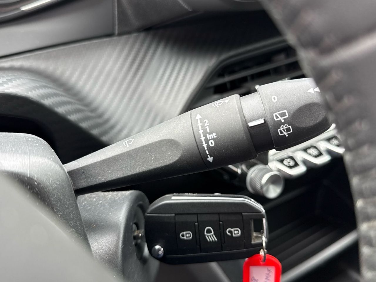 Peugeot 208 PureTech 100 Active 75 kW (100 CV) - foto 26