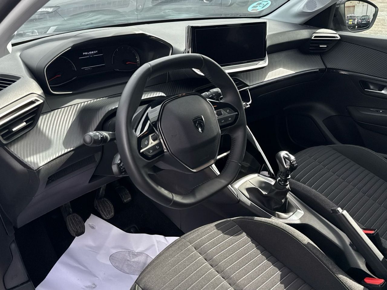 Peugeot 208 PureTech 100 Active 75 kW (100 CV) - foto 21