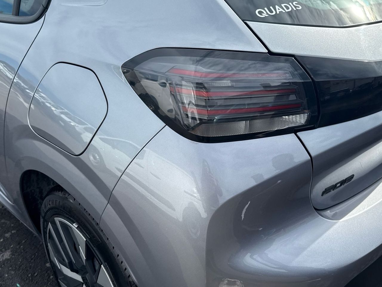 Peugeot 208 PureTech 100 Active 75 kW (100 CV) - foto 17