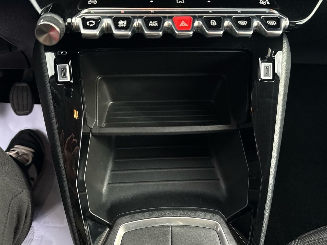 Peugeot 208 PureTech 100 Active 75 kW (100 CV) - foto 31