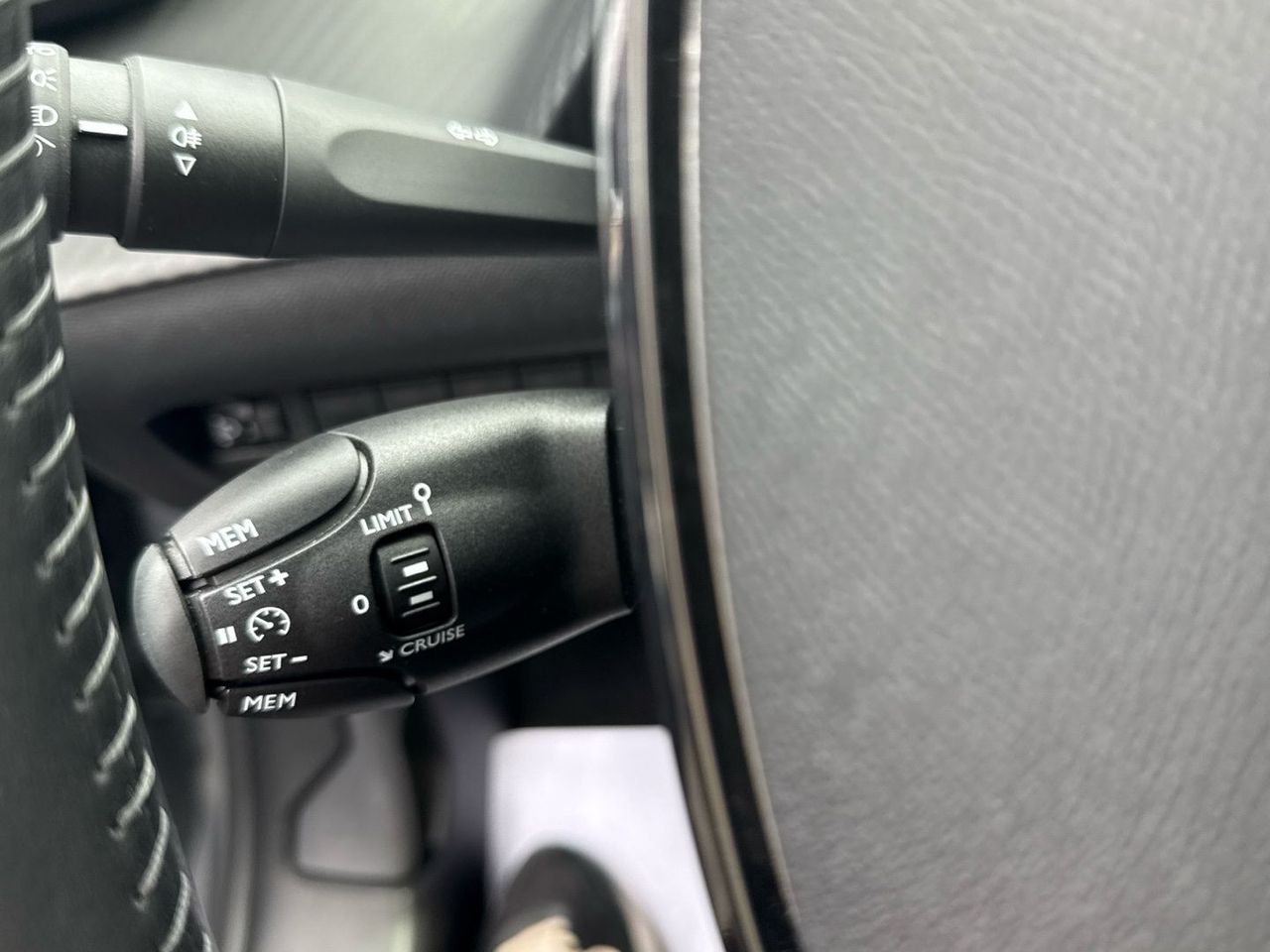 Peugeot 208 PureTech 100 Active 75 kW (100 CV) - foto 25