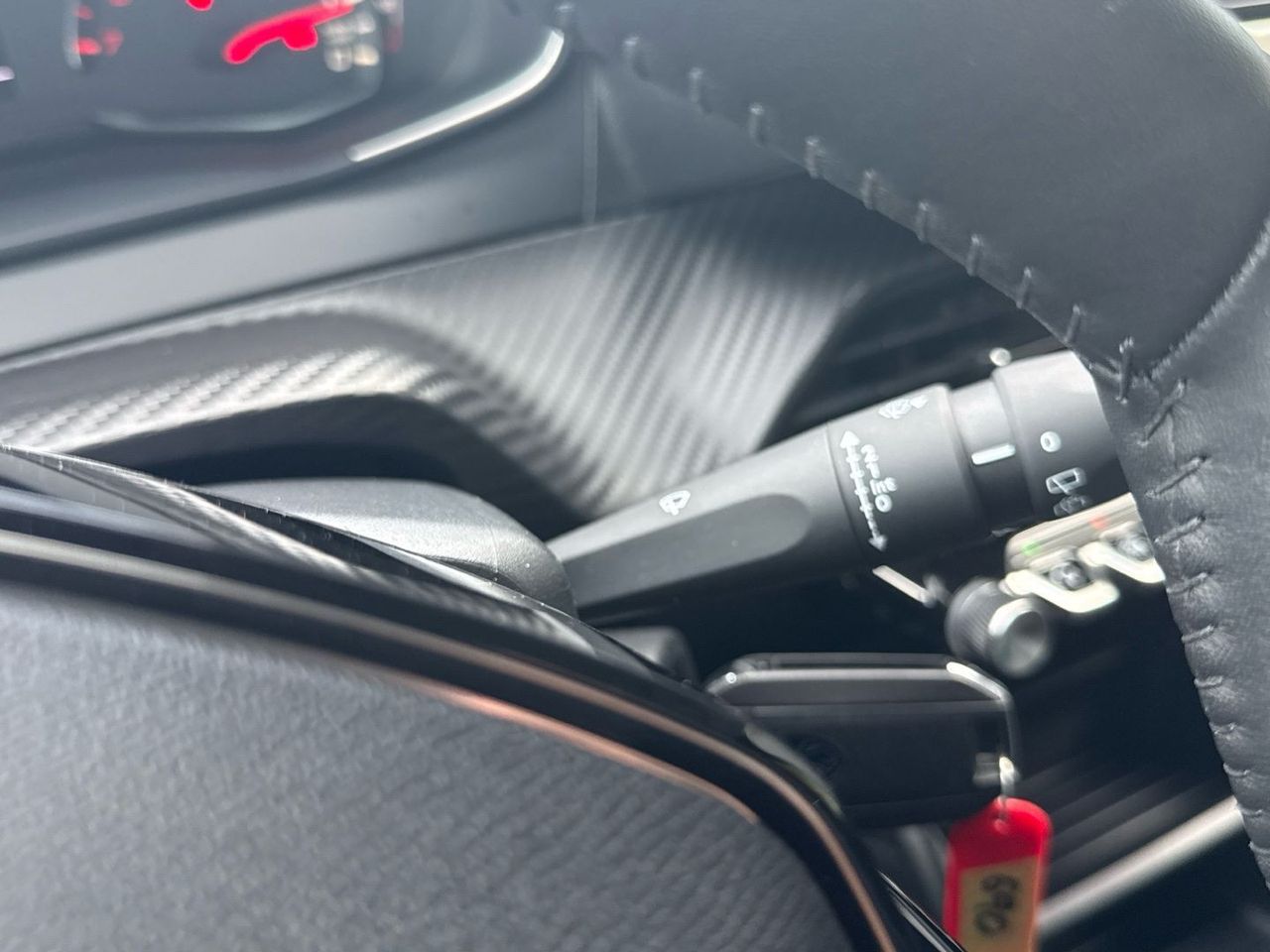 Peugeot 208 PureTech 100 Active 75 kW (100 CV) - foto 26