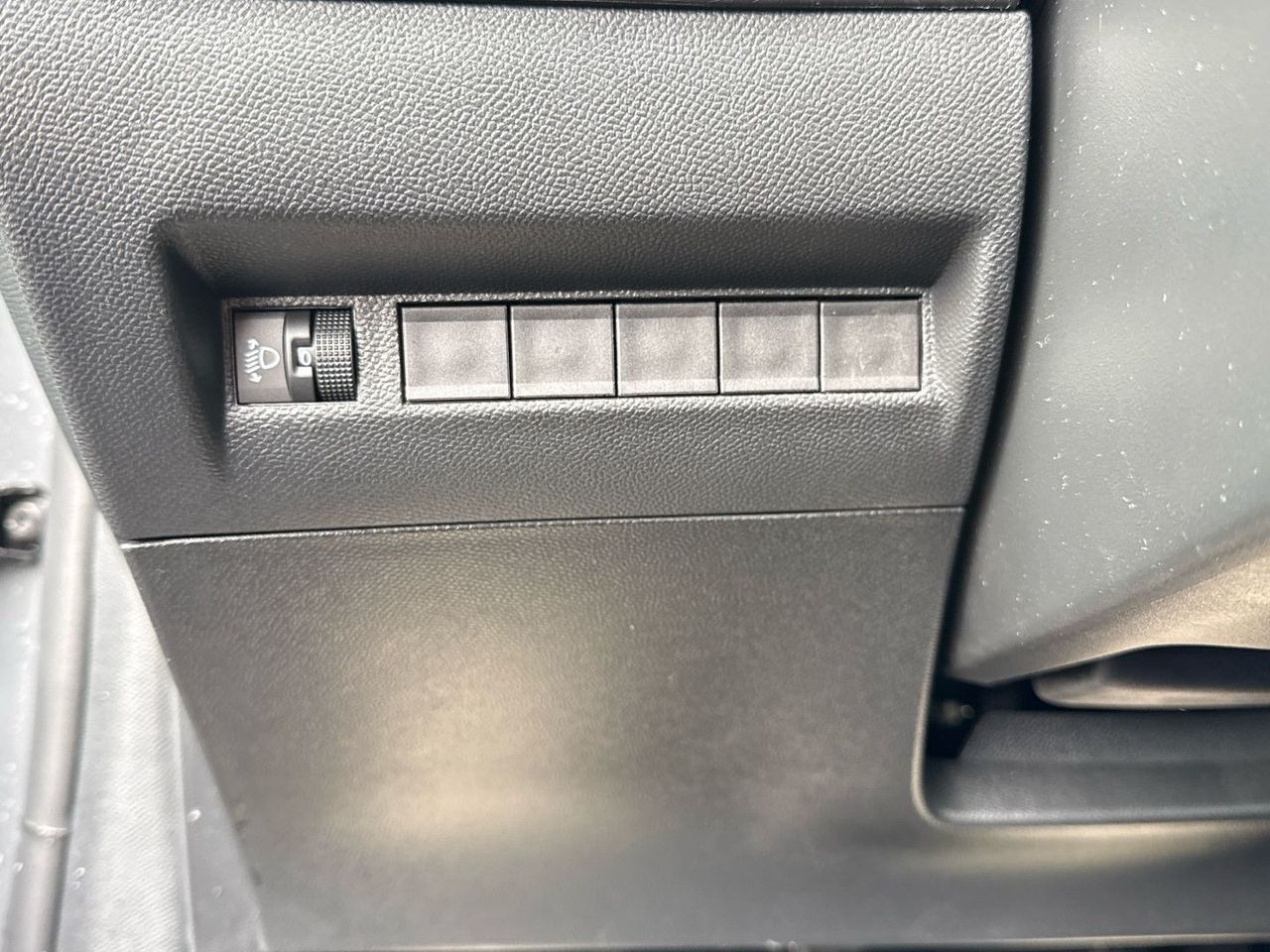 Peugeot 208 PureTech 100 Active 75 kW (100 CV) - foto 32