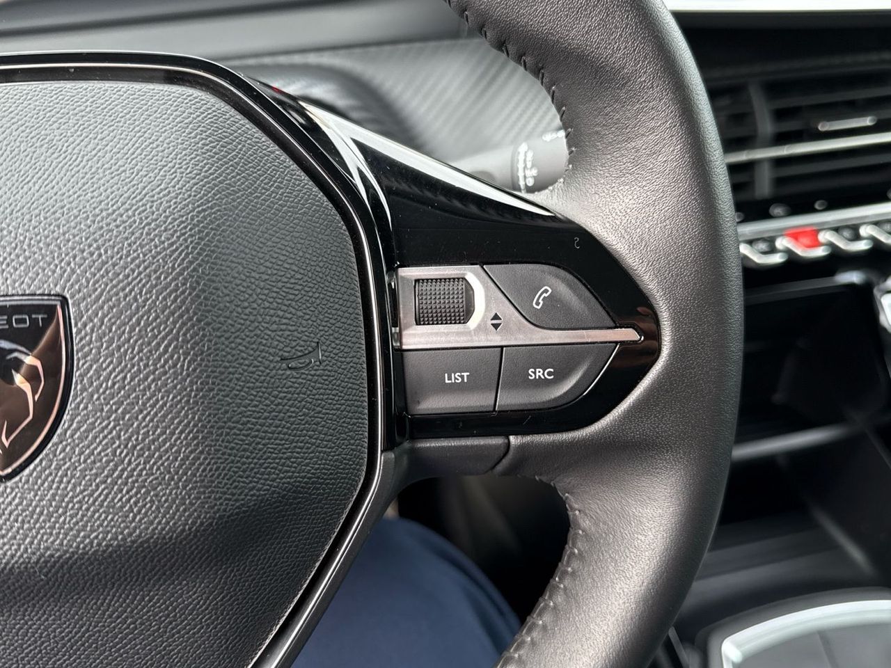 Peugeot 208 PureTech 100 Active 75 kW (100 CV) - foto 24