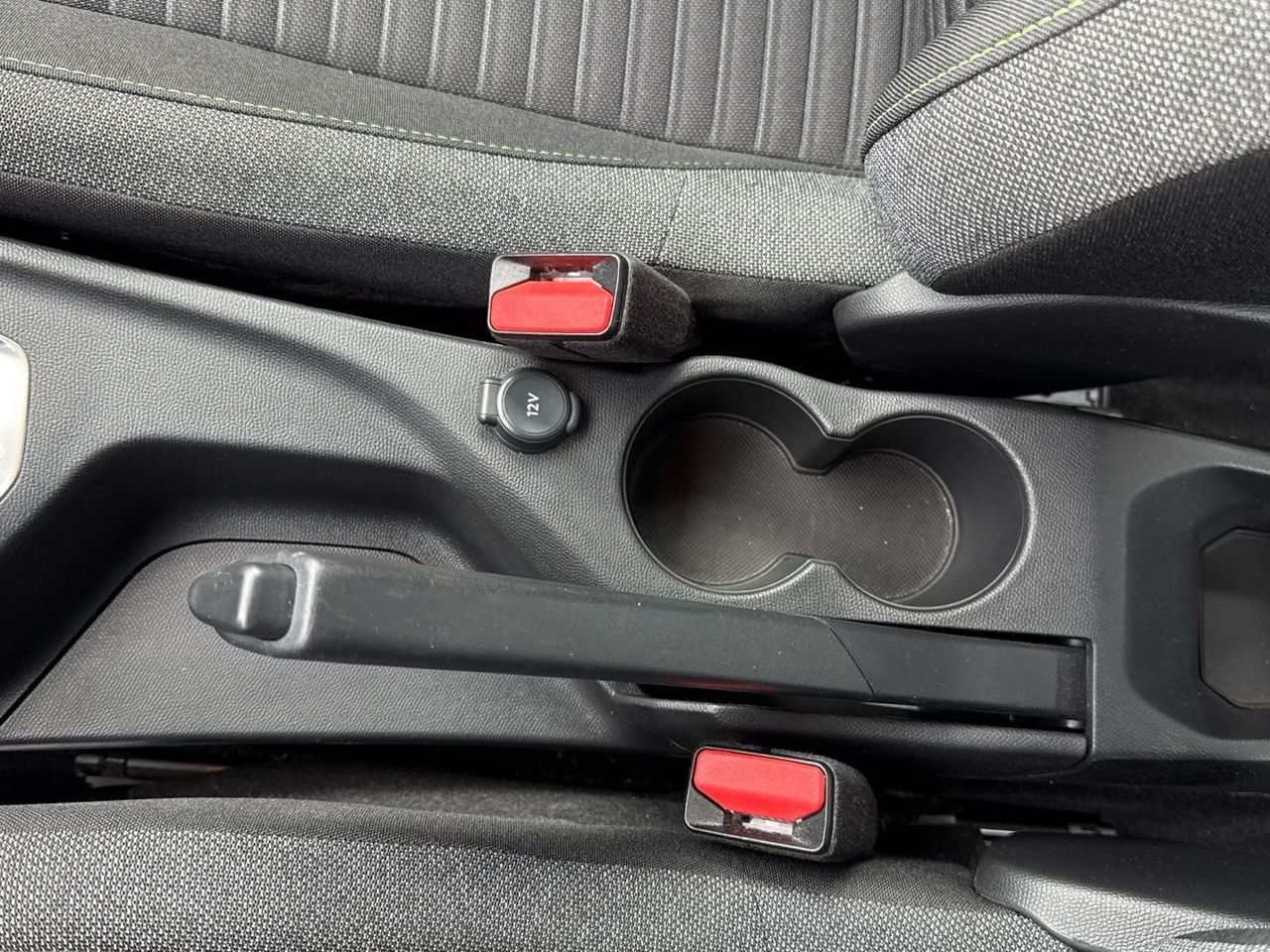 Peugeot 208 PureTech 100 Active 75 kW (100 CV) - foto 30