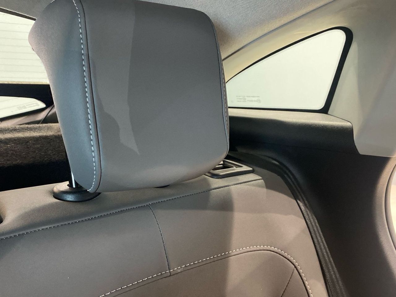 Citroën C4 Hybrid 145 Plus e-DCS6 107 kW (145 CV) - foto 24