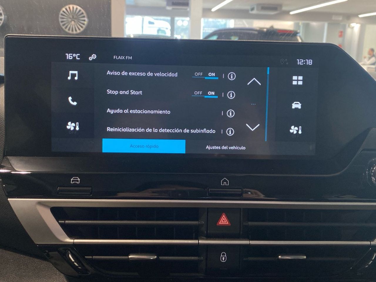 Citroën C4 Hybrid 145 Plus e-DCS6 107 kW (145 CV) - foto 27