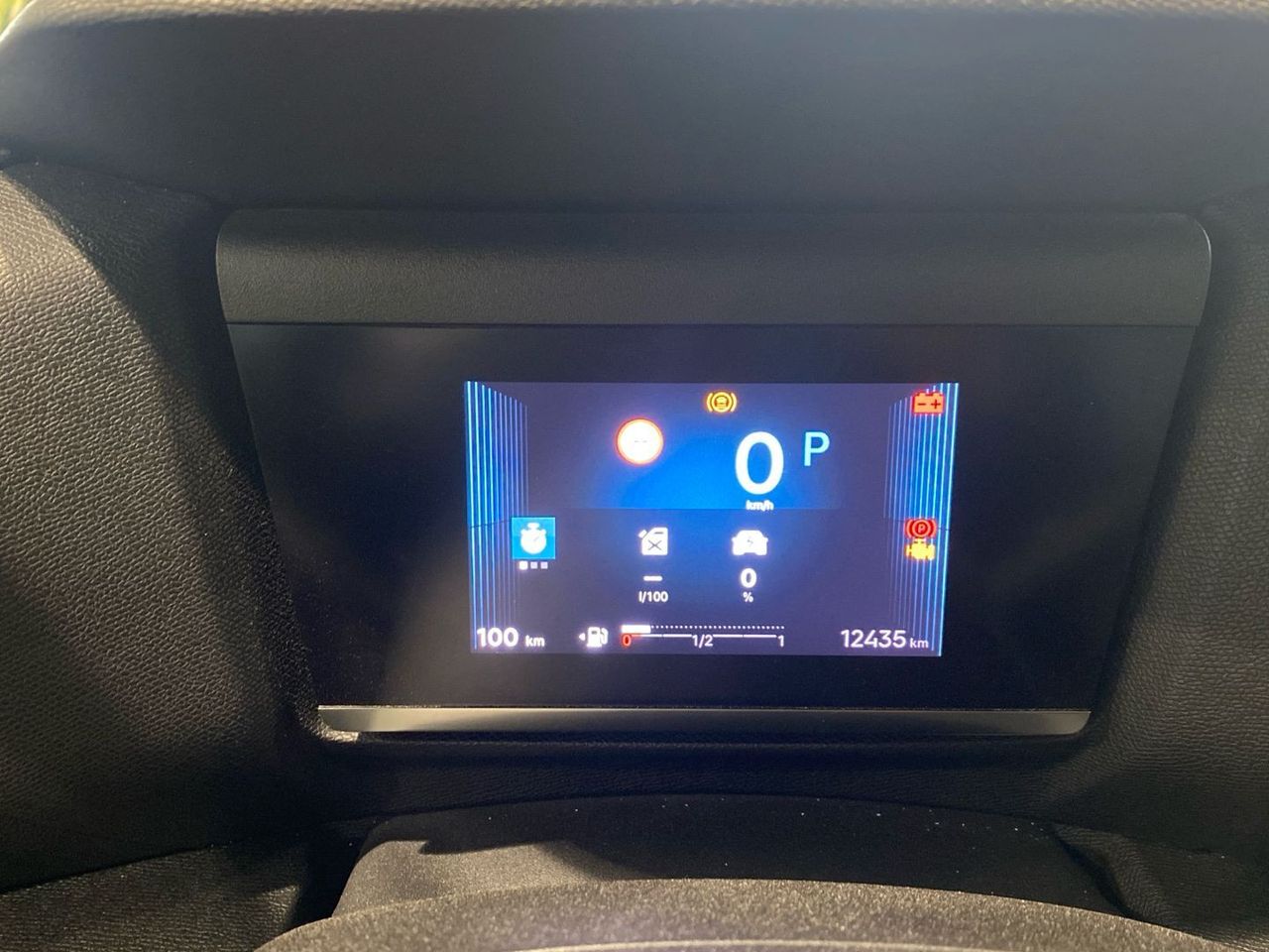 Citroën C4 Hybrid 145 Plus e-DCS6 107 kW (145 CV) - foto 10