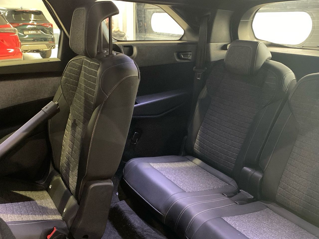 Peugeot 5008 Hybrid 1.2 Allure eDCS6 100 kW (136 CV) - foto 33