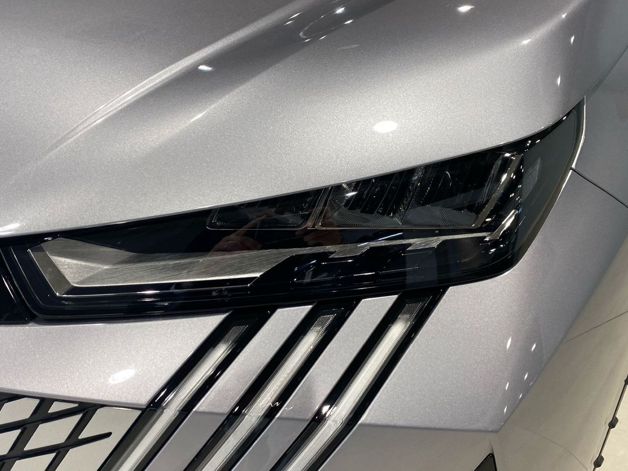 Peugeot 3008 Allure Hybrid eDCS6 100 kW (136 CV) - foto 16