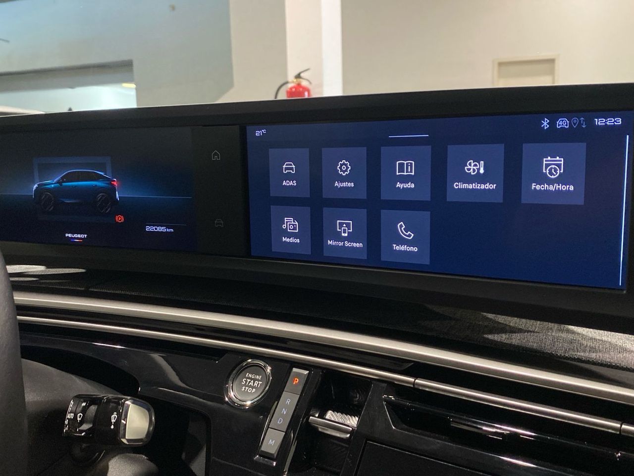 Peugeot 3008 Allure Hybrid eDCS6 100 kW (136 CV) - foto 34