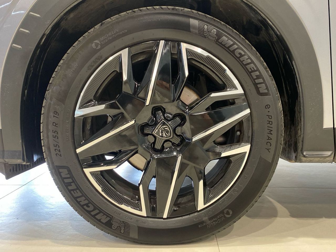 Peugeot 3008 Allure Hybrid eDCS6 100 kW (136 CV) - foto 13