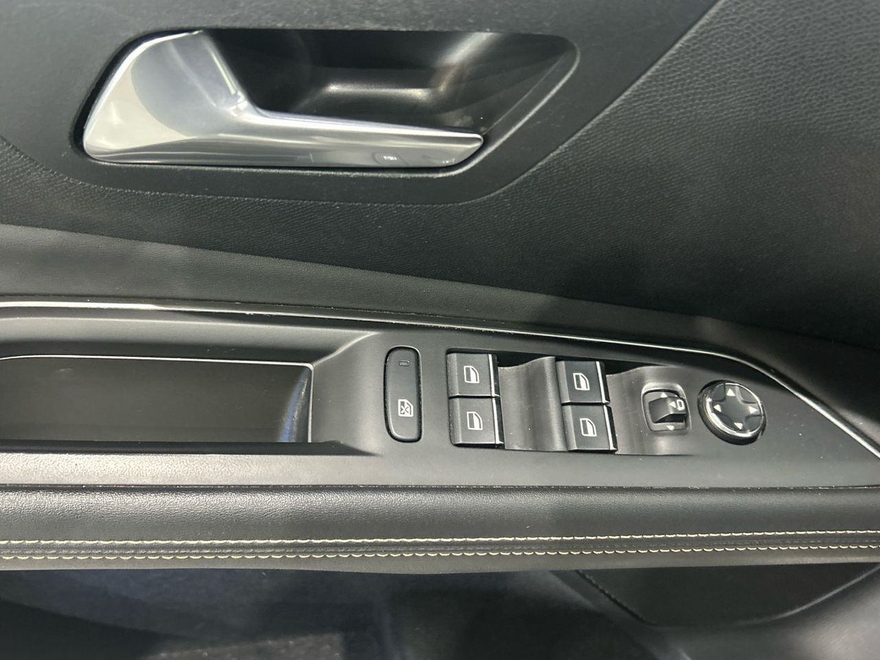 Peugeot 3008 BlueHDi 130 S&S GT 96 kW (130 CV) - foto 19