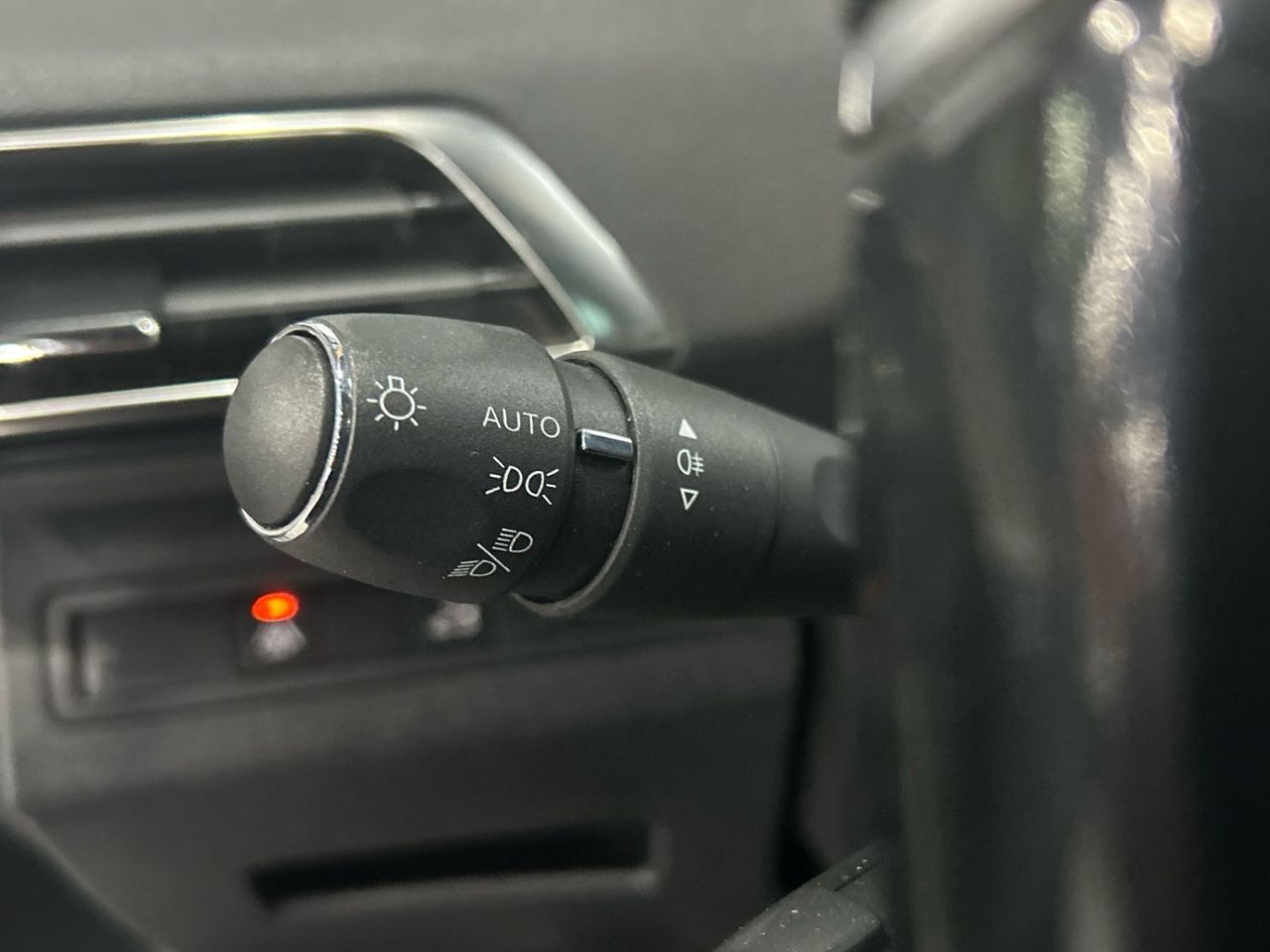 Peugeot 3008 BlueHDi 130 S&S GT 96 kW (130 CV) - foto 29