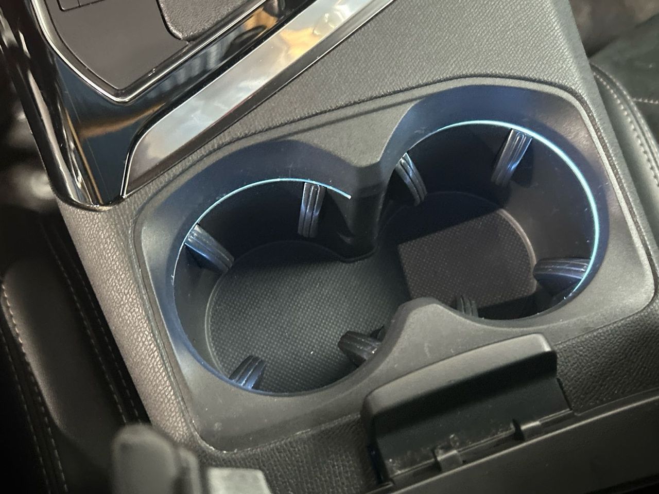 Peugeot 3008 BlueHDi 130 S&S GT 96 kW (130 CV) - foto 33