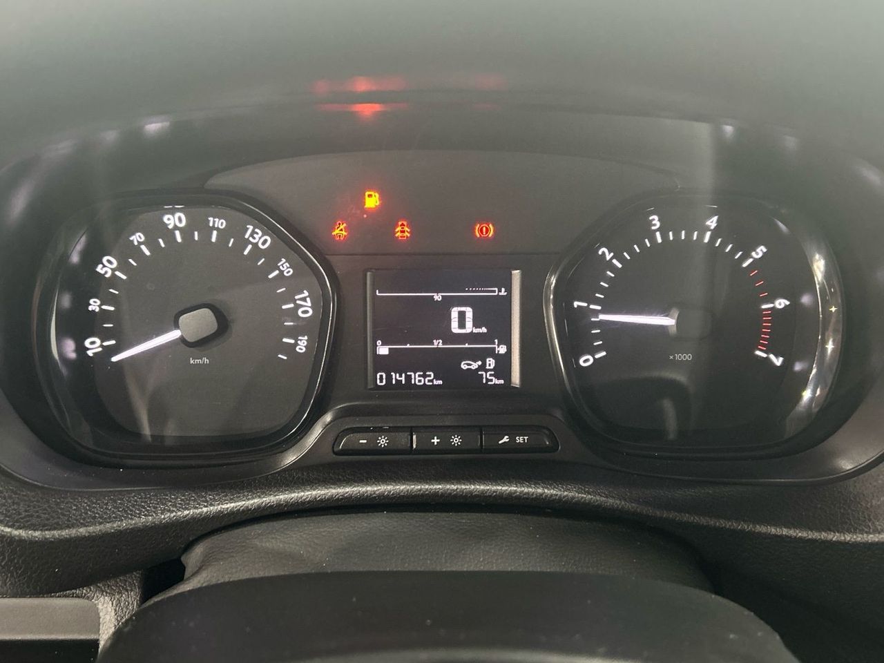 Citroën Jumpy Furgon BlueHDI 145 S&S Talla M 107 kW (145 CV) - foto 10