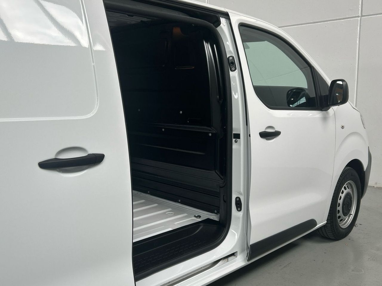 Citroën Jumpy Furgon BlueHDI 145 S&S Talla M 107 kW (145 CV) - foto 34