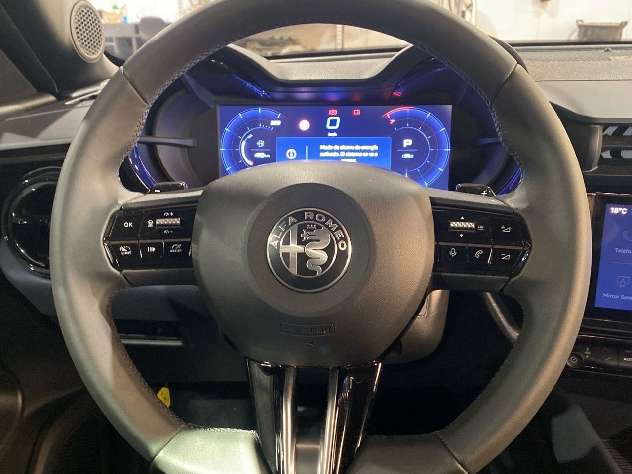 Alfa Romeo Junior 1.2 Ibrida 100 kW (136 CV) - foto 9