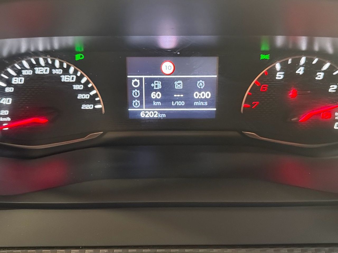 Peugeot 208 PureTech 100 Active 75 kW (100 CV) - foto 10