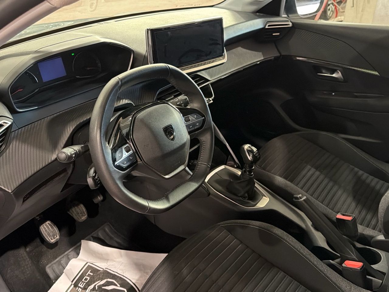 Peugeot 208 PureTech 100 Active 75 kW (100 CV) - foto 21