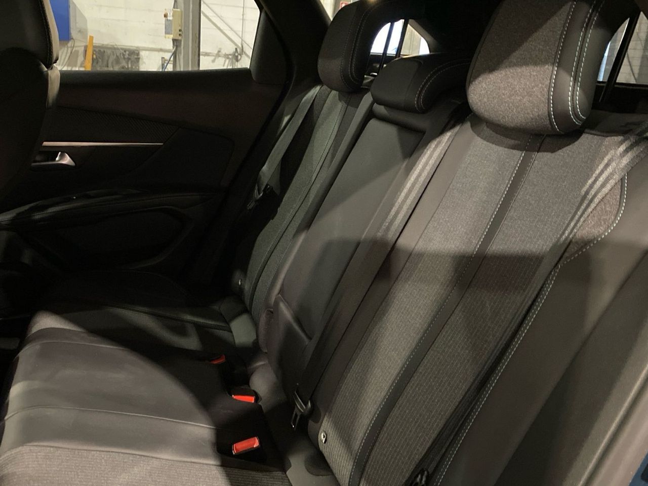 Peugeot 3008 PureTech 130 S&S Allure Pack 96 kW (130 CV) - foto 12