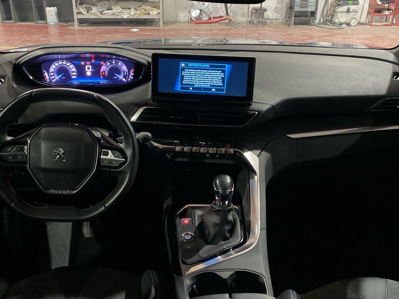 Peugeot 3008 PureTech 130 S&S Allure Pack 96 kW (130 CV) - foto 8