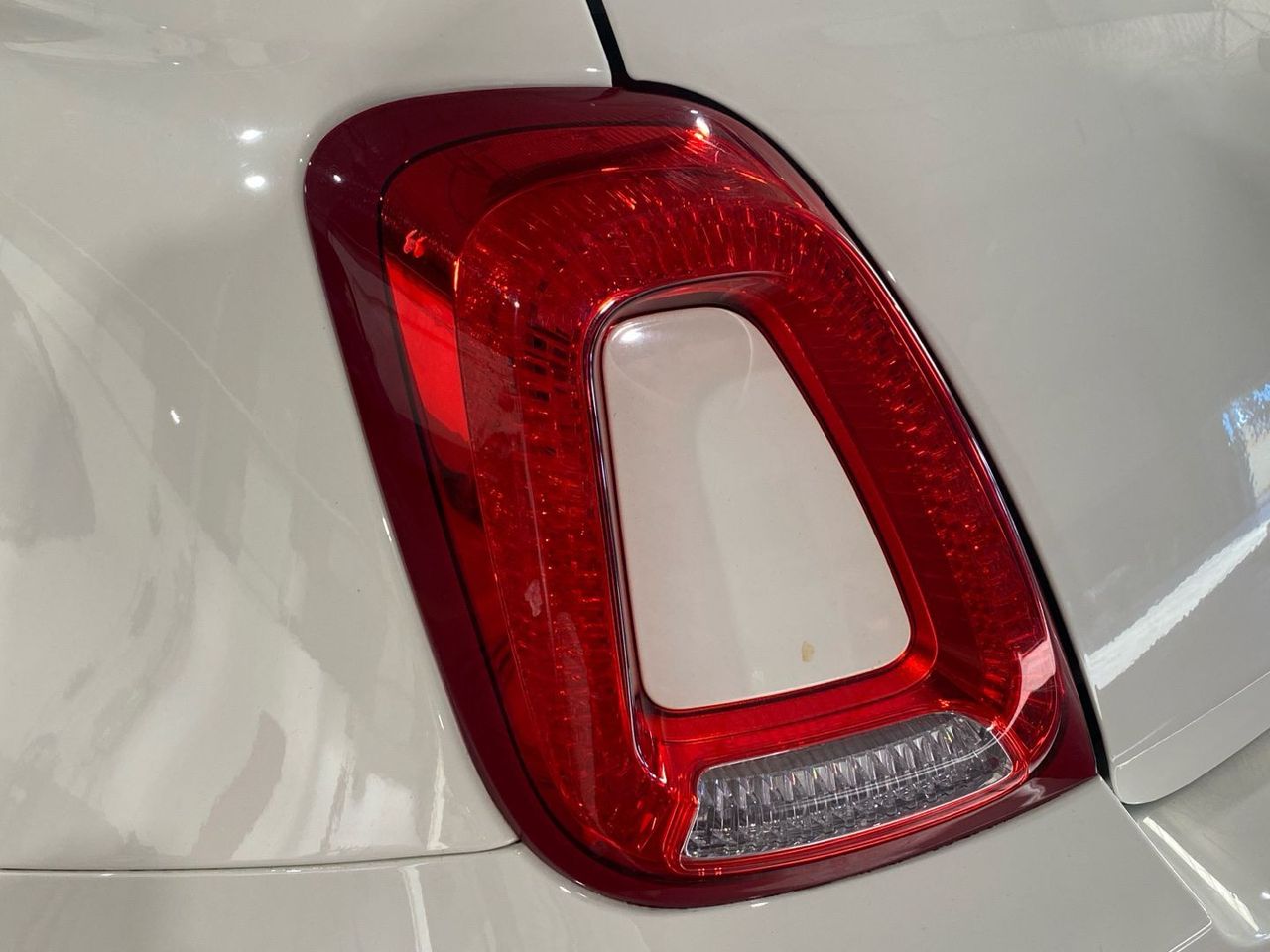 Fiat 500 1.0 Hybrid Monotrim 51 kW (70 CV) - foto 17