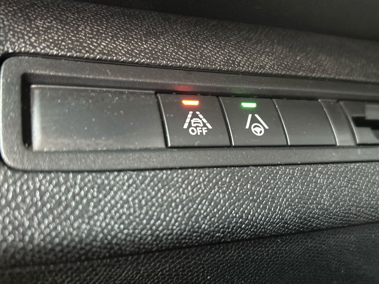 Peugeot 3008 PureTech 130 S&S GT EAT8 96 kW (130 CV) - foto 40