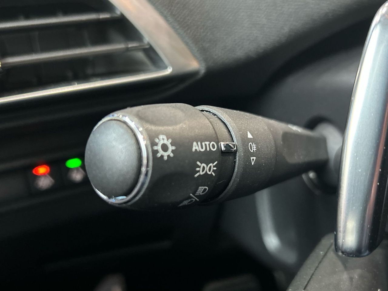 Peugeot 3008 PureTech 130 S&S GT EAT8 96 kW (130 CV) - foto 42