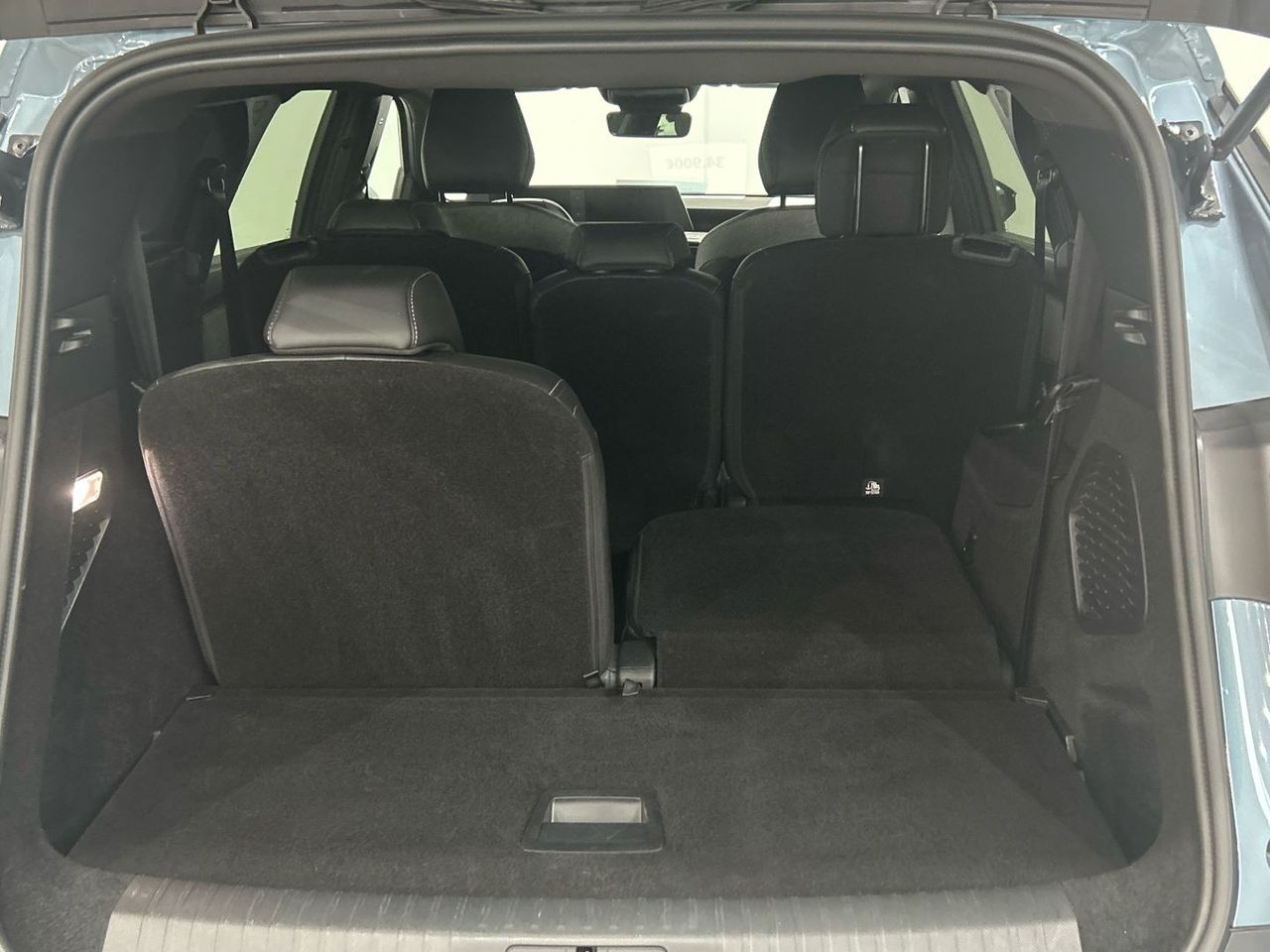 Peugeot 5008 Hybrid 1.2 Allure eDCS6 107 kW (145 CV) - foto 6