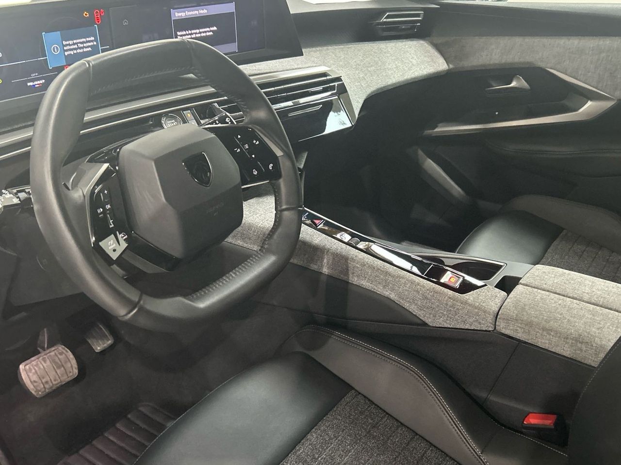 Peugeot 5008 Hybrid 1.2 Allure eDCS6 107 kW (145 CV) - foto 21