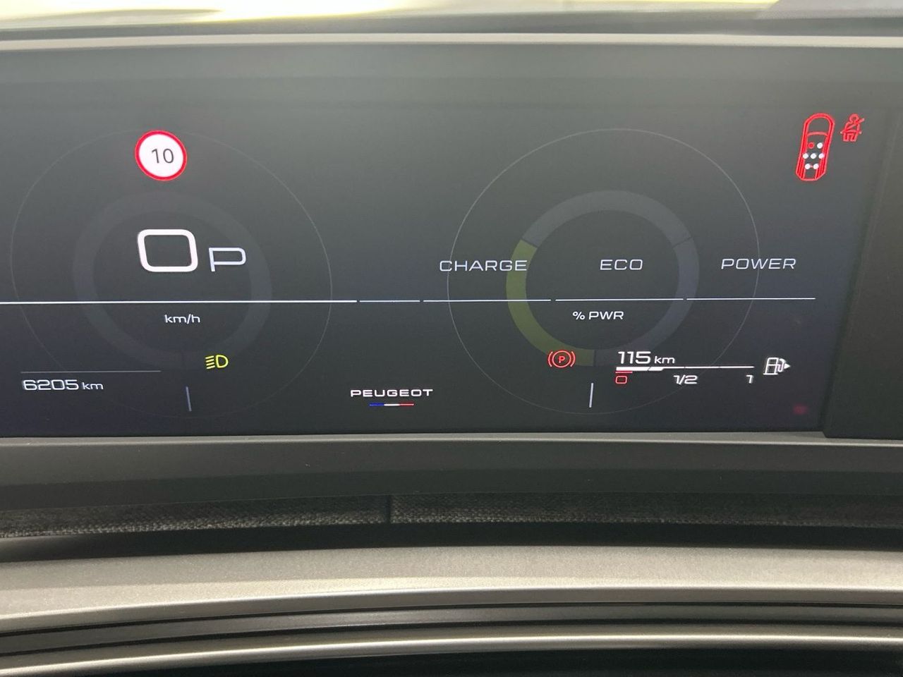 Peugeot 5008 Hybrid 1.2 Allure eDCS6 107 kW (145 CV) - foto 52