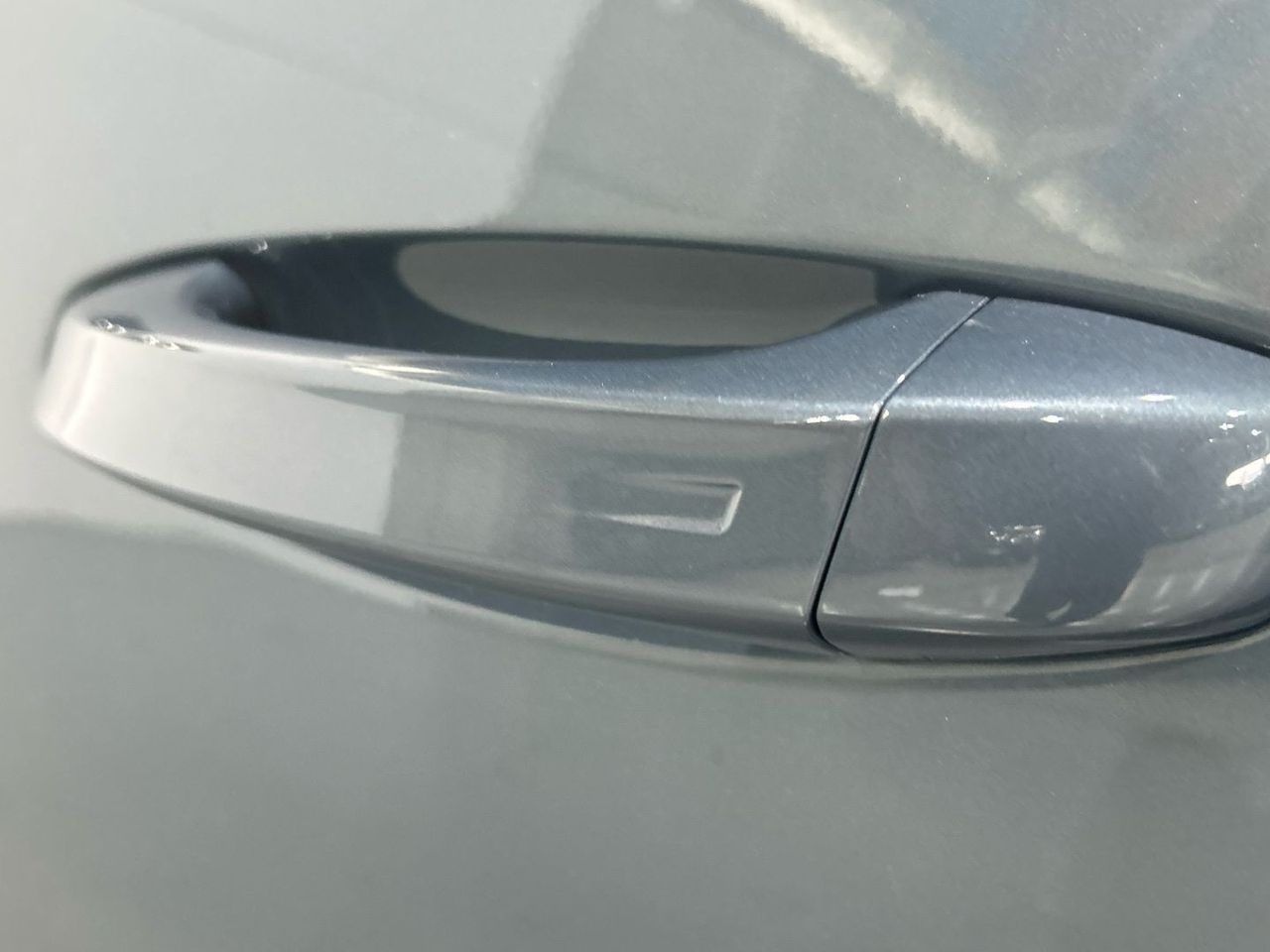 Peugeot 5008 Hybrid 1.2 Allure eDCS6 107 kW (145 CV) - foto 31