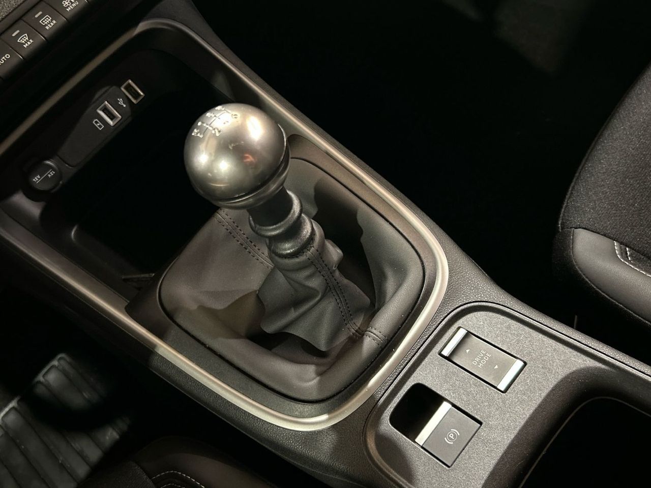 Jeep Avenger 1.2 G Altitude 74 kW (100 CV) - foto 14