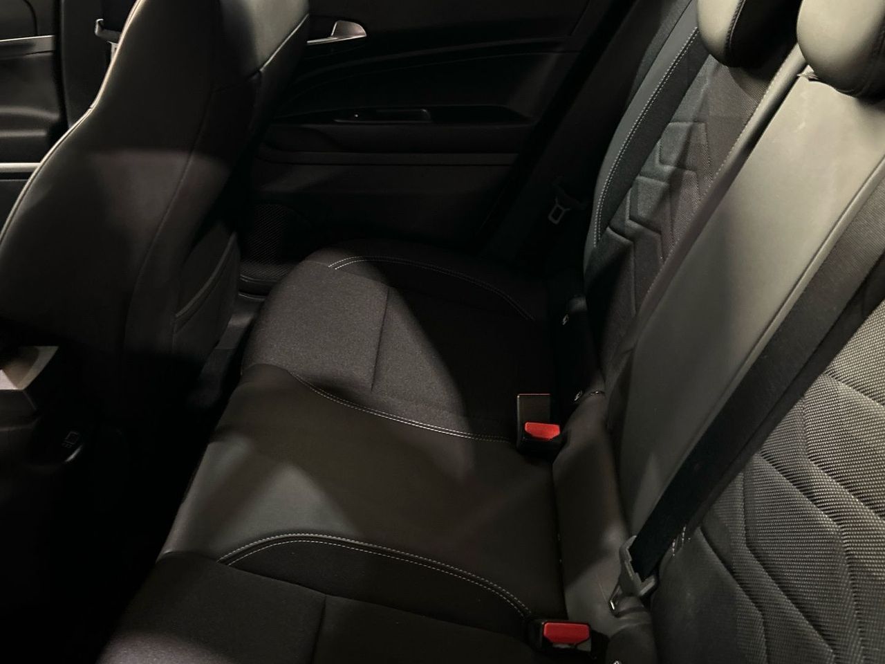 Jeep Avenger 1.2 G Altitude 74 kW (100 CV) - foto 12