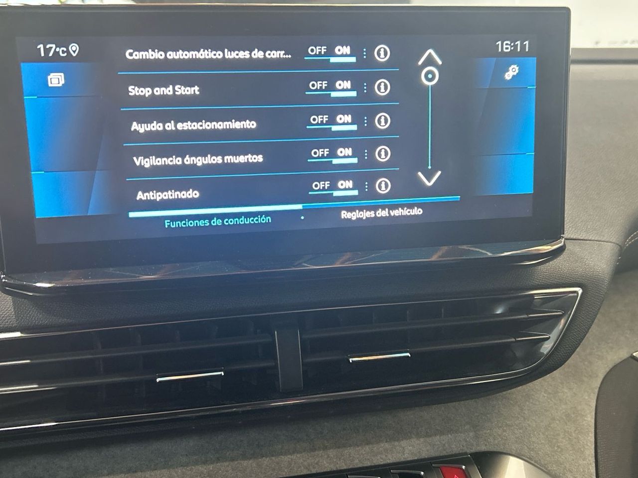 Peugeot 3008 BlueHDi 130 S&S GT EAT8 96 kW (130 CV) - foto 36