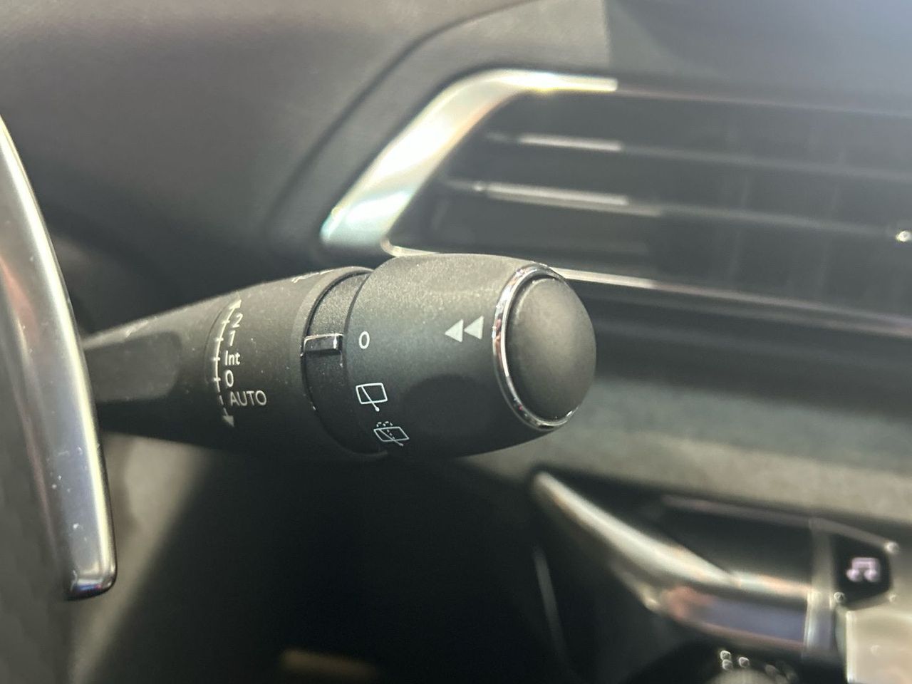 Peugeot 3008 BlueHDi 130 S&S GT EAT8 96 kW (130 CV) - foto 32