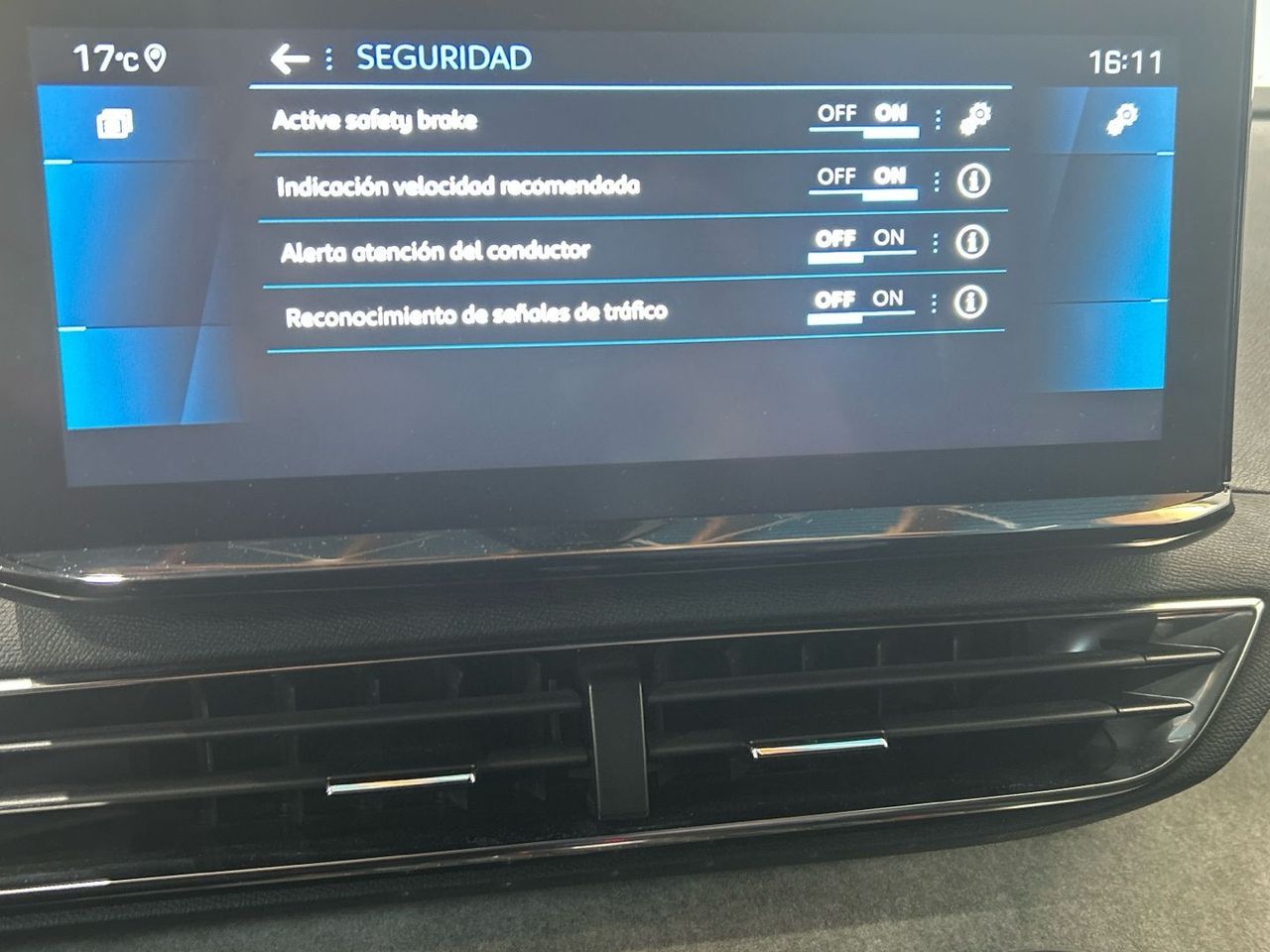 Peugeot 3008 BlueHDi 130 S&S GT EAT8 96 kW (130 CV) - foto 37