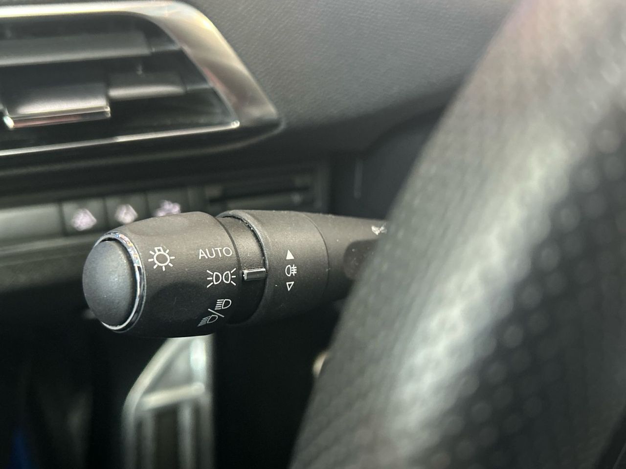 Peugeot 3008 BlueHDi 130 S&S GT EAT8 96 kW (130 CV) - foto 31