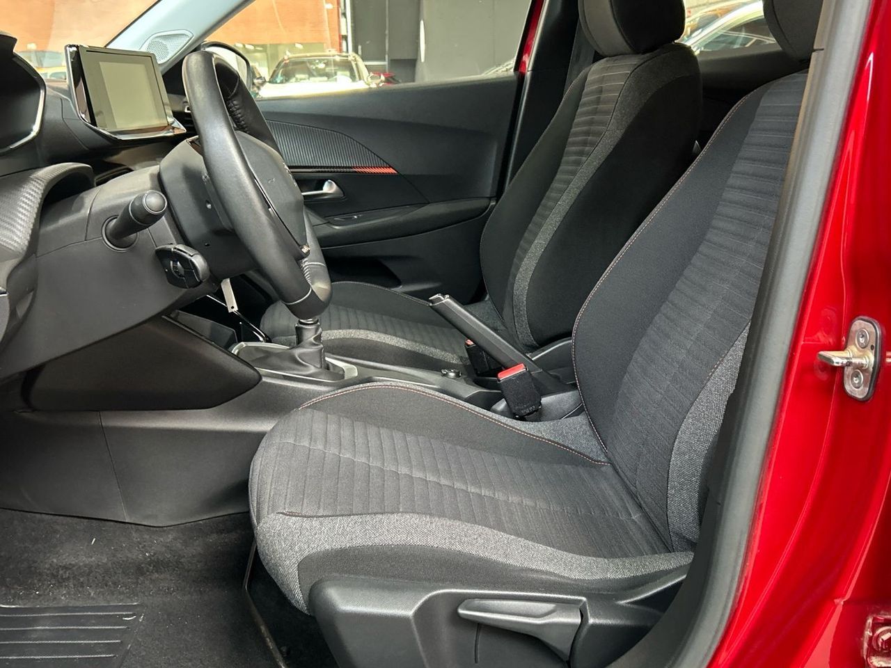 Peugeot 2008 Puretech 100 S&S Active Pack 75 kW (100 CV) - foto 11