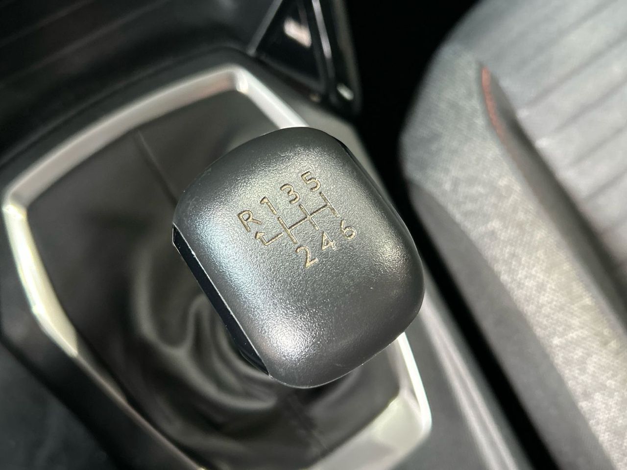 Peugeot 2008 Puretech 100 S&S Active Pack 75 kW (100 CV) - foto 34