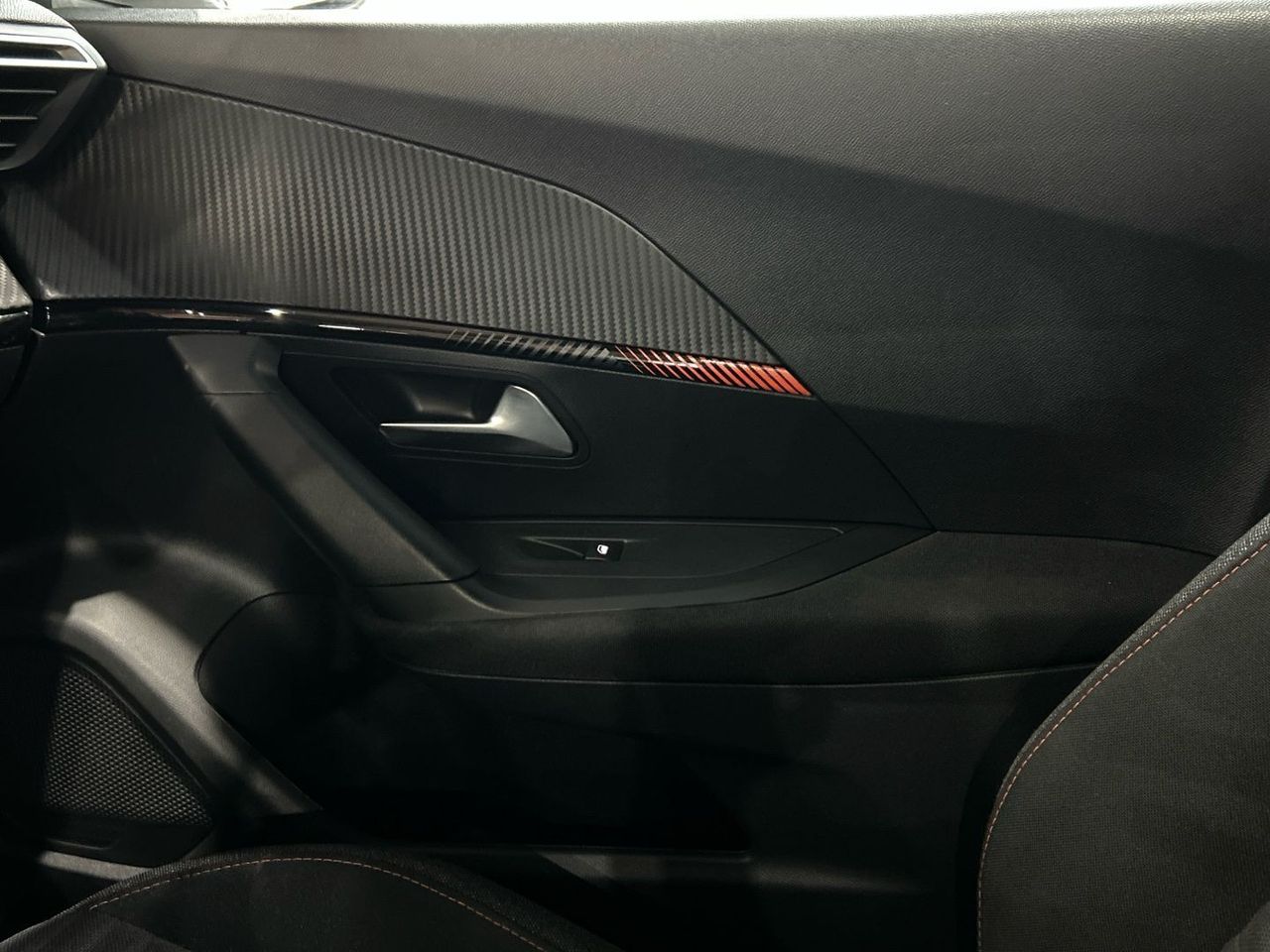 Peugeot 2008 Puretech 100 S&S Active Pack 75 kW (100 CV) - foto 51