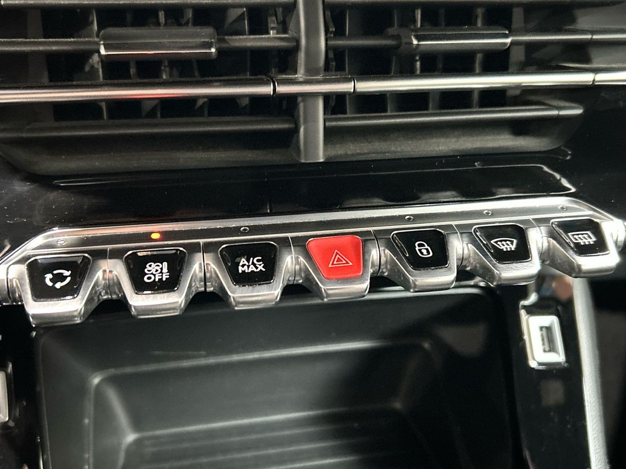 Peugeot 2008 Puretech 100 S&S Active Pack 75 kW (100 CV) - foto 41