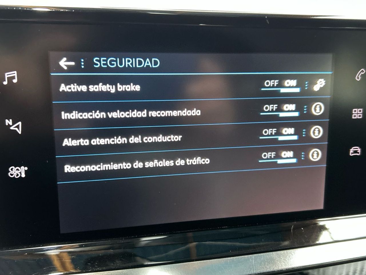 Peugeot 2008 Puretech 100 S&S Active Pack 75 kW (100 CV) - foto 47