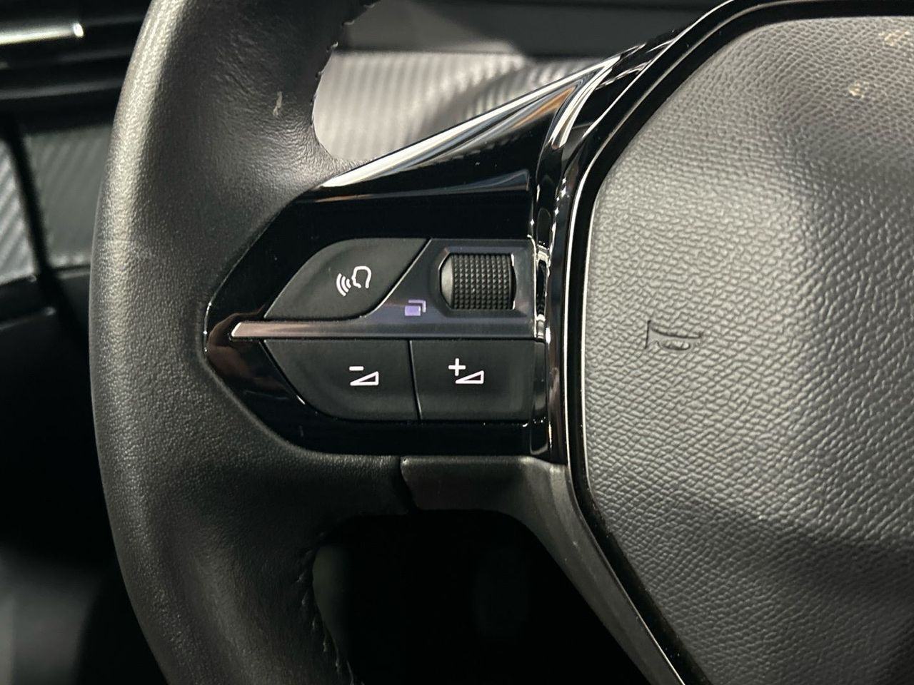 Peugeot 2008 Puretech 100 S&S Active Pack 75 kW (100 CV) - foto 20